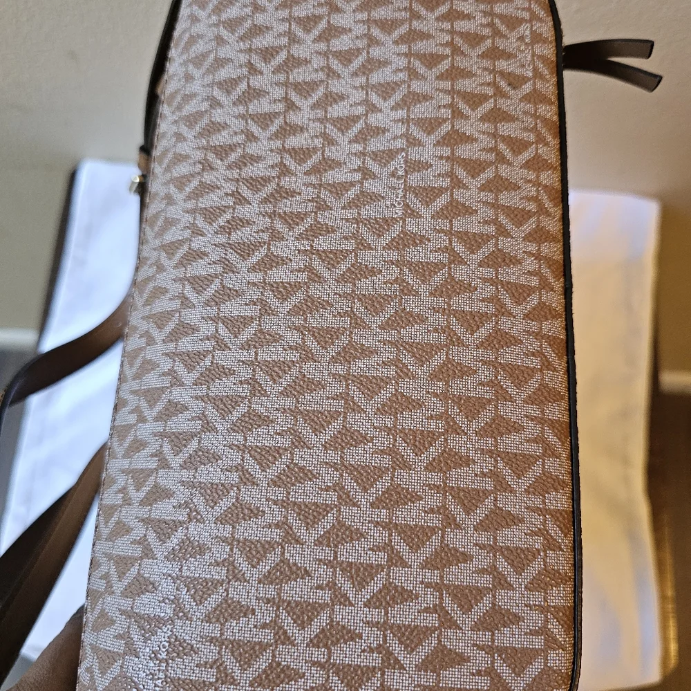 Michael kors medium Backpack - Picture 7 of 16